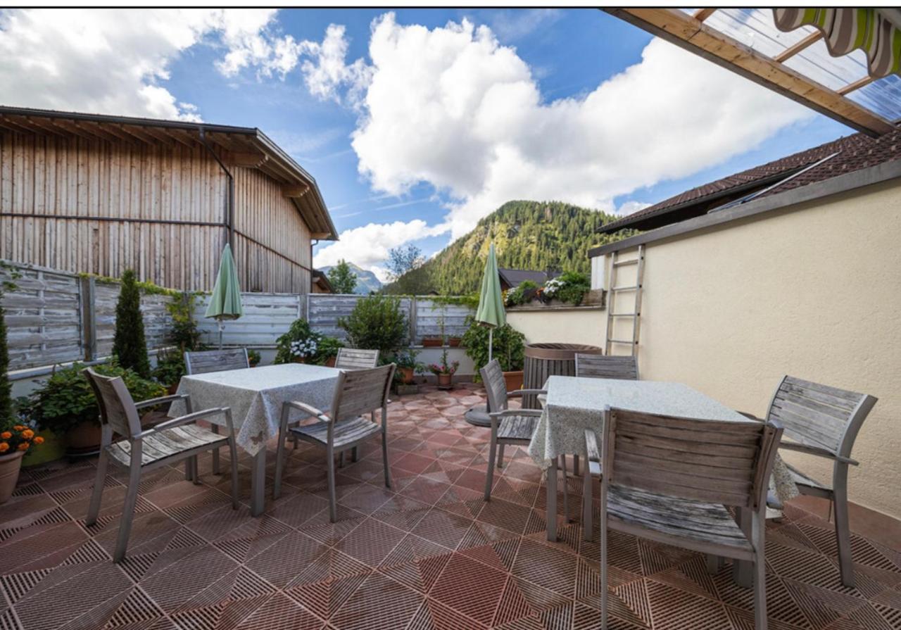 Toskanahaus, Njualms Tannheim Exteriör bild
